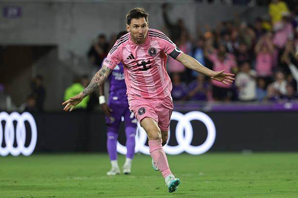 世界杯app下载-梅西2球1助导演大逆转，任意球破门次数追平贝利