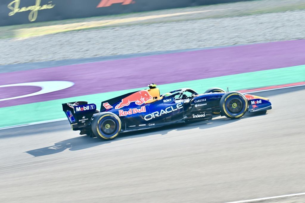 现场｜F1中国大奖赛首日，全球车迷“进站”上海嘉定